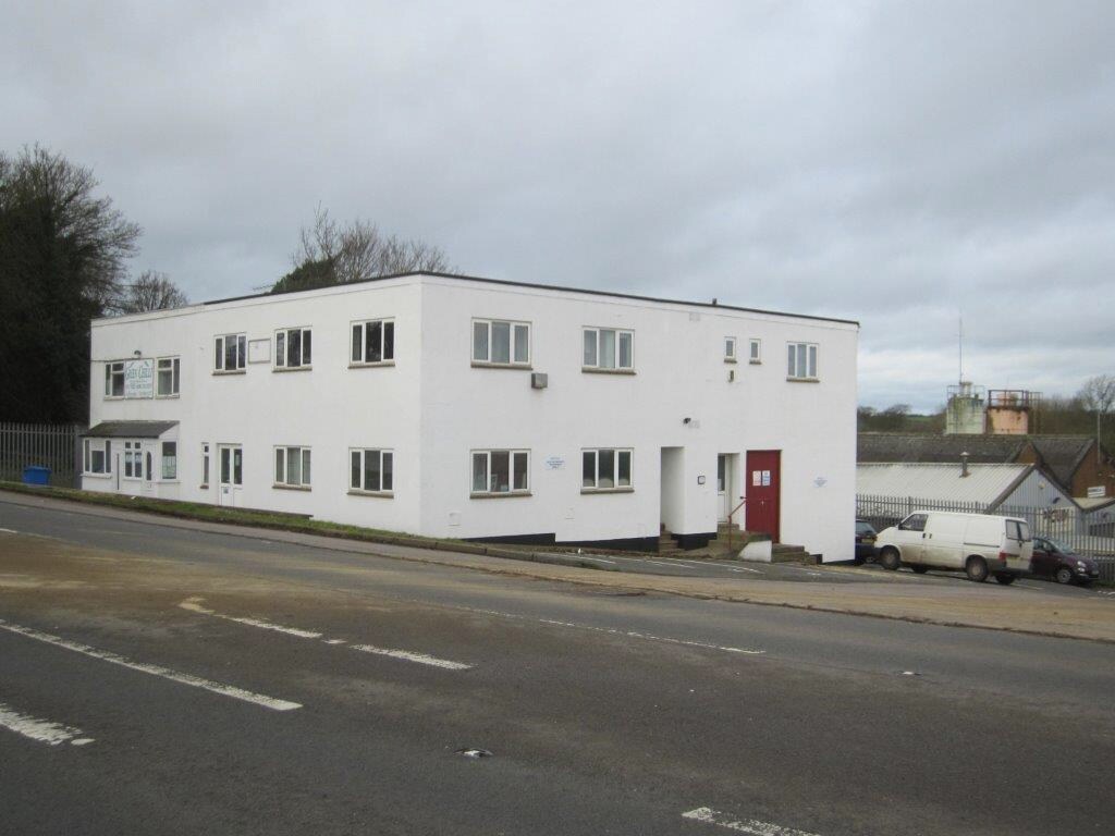80 Main Rd, Earls Barton à vendre Photo principale– Image 1 sur 2