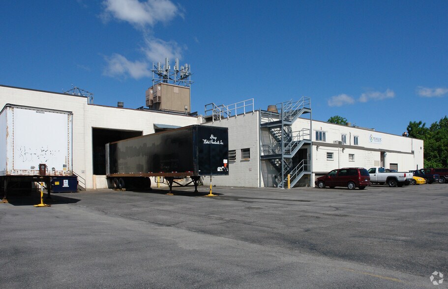 350 Buell Rd, Rochester, NY à vendre - Photo de l’immeuble – Image 2 sur 37