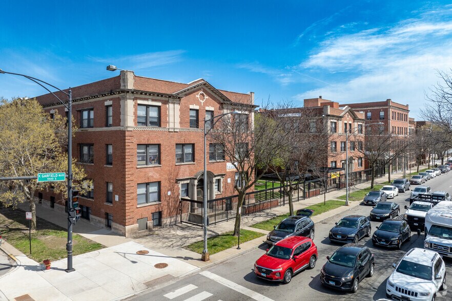 220 E Garfield Blvd, Chicago, IL à vendre - Photo de l’immeuble – Image 2 sur 5