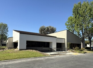 Plus de détails pour 1820 E Deere Ave, Santa Ana, CA - Médical à louer