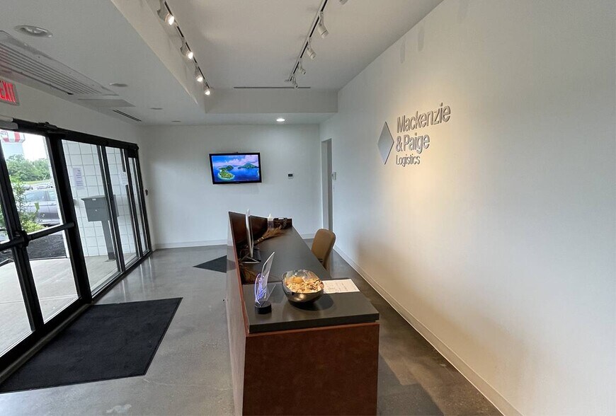 7900 Tanners Gate Ln, Florence, KY à louer - Photo de l’immeuble – Image 3 sur 58