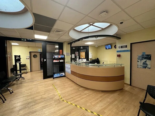 Plus de détails pour Bureau à vendre