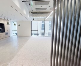 2221 N Miami Ave, Miami, FL à louer Numérisation 3D Matterport– Image 1 sur 1
