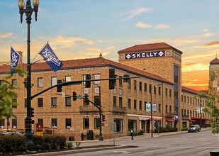 601-605 W 47th St, Kansas City, MO à louer Photo de l’immeuble– Image 1 sur 15