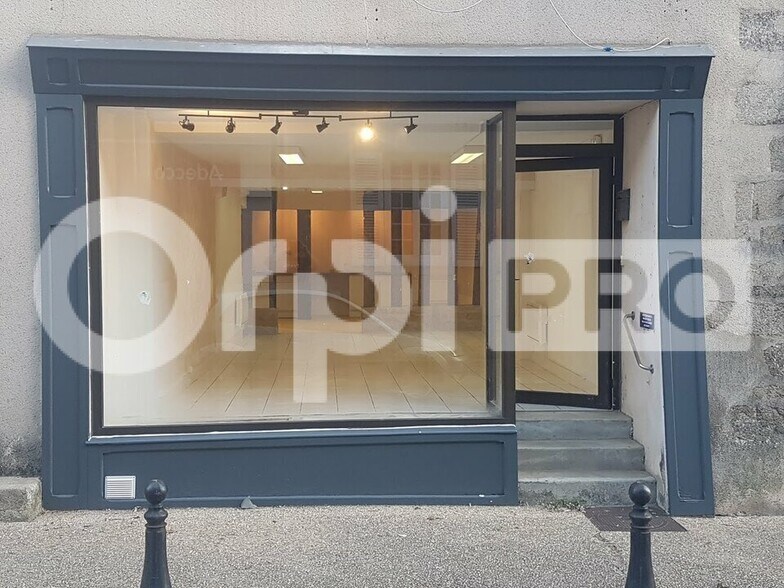 Local commercial dans La Souterraine à louer - Photo de l’immeuble – Image 1 sur 6