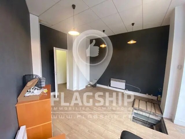 Local commercial dans Paris à louer - Photo intérieure – Image 2 sur 8