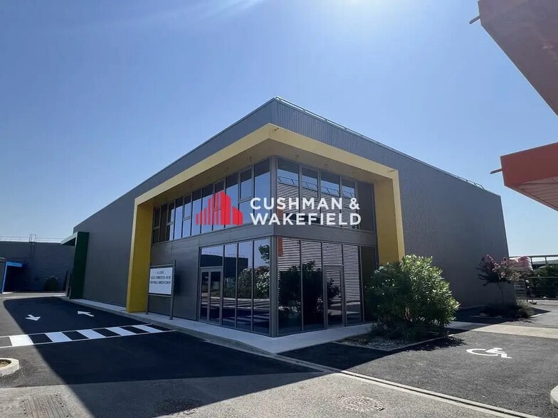 Local d’activités dans Colomiers à louer - Photo de l’immeuble – Image 3 sur 7