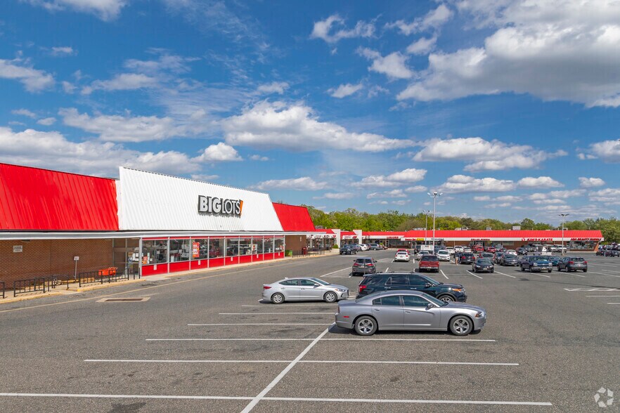 344 Hospital Dr S, Glen Burnie, MD à louer - Photo de l’immeuble – Image 3 sur 8