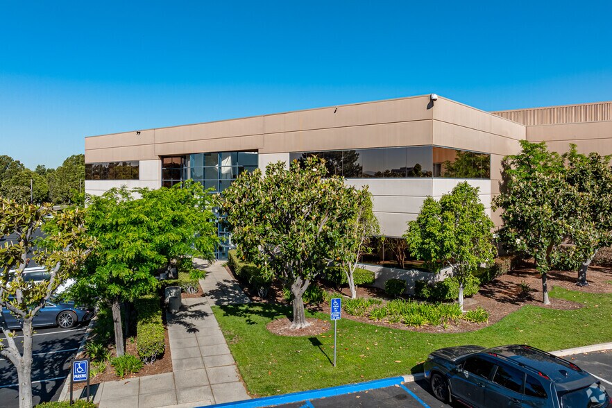 3200 Inland Empire Blvd, Ontario, CA à louer - Photo de l’immeuble – Image 3 sur 9