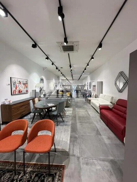 Local commercial dans Claye-Souilly à louer - Photo intérieure – Image 2 sur 6