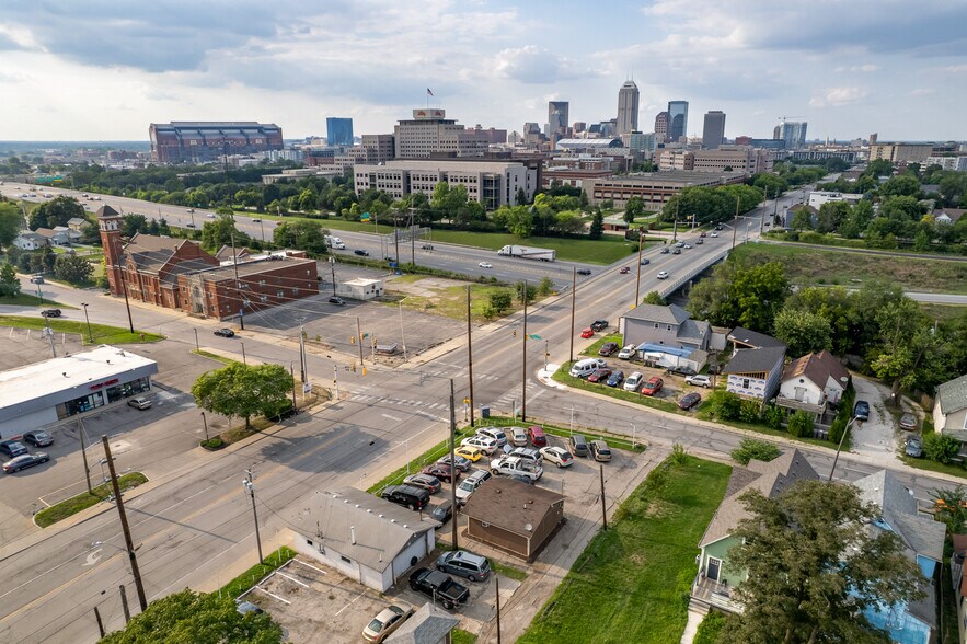 1101 S East St, Indianapolis, IN à vendre - Photo de l’immeuble – Image 3 sur 18