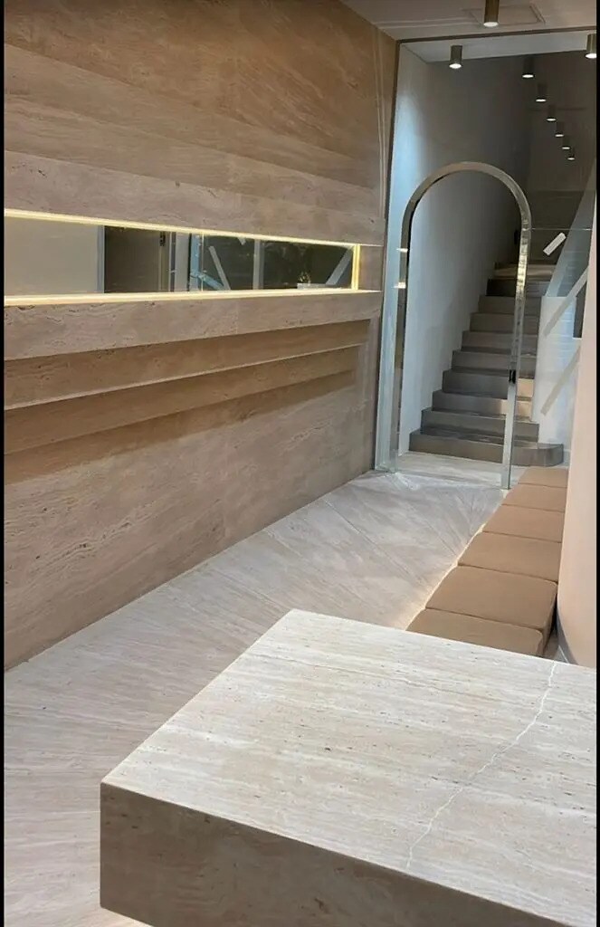 Local commercial dans Paris à vendre Photo intérieure– Image 1 sur 4