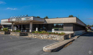 2495 Parkedale Ave, Brockville, ON à louer Photo de l’immeuble– Image 1 sur 8