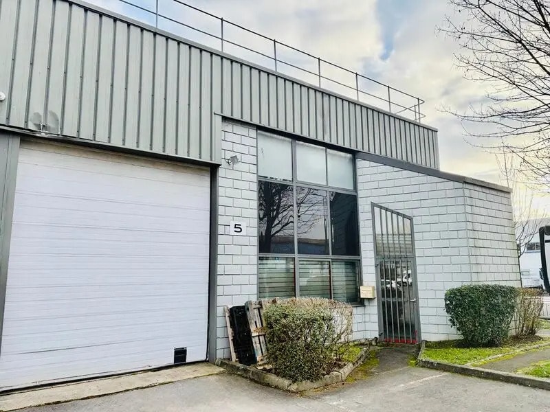 Bureau dans Collégien à louer Photo de l’immeuble– Image 1 sur 11