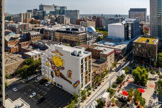 1419 Rue Clark, Montréal, QC - VUE AÉRIENNE  vue de carte