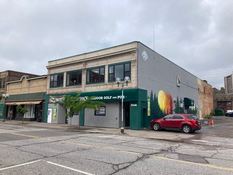 2023 W Superior St, Duluth, MN à louer - Photo de l’immeuble – Image 1 sur 35