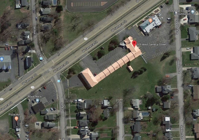 309 W Seneca St, Oswego, NY à vendre - Aérien – Image 2 sur 3