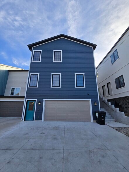 7115 Kentwell Ln, Lincoln, NE à louer - Photo de l’immeuble – Image 3 sur 3