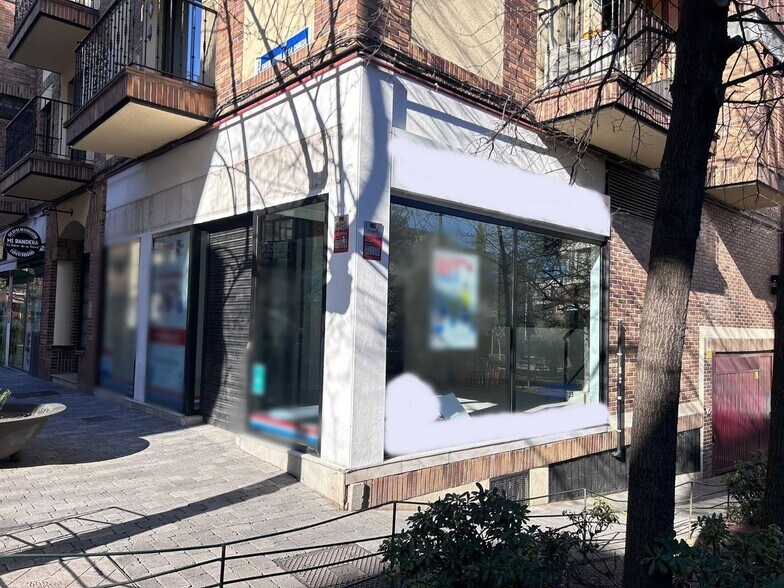 Local commercial dans Majadahonda, Madrid à louer - Photo de l’immeuble – Image 3 sur 3