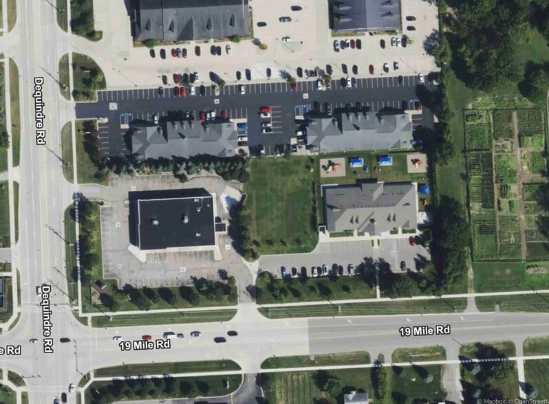 1999 19 Mile Rd, Sterling Heights, MI à vendre - Aérien – Image 2 sur 3