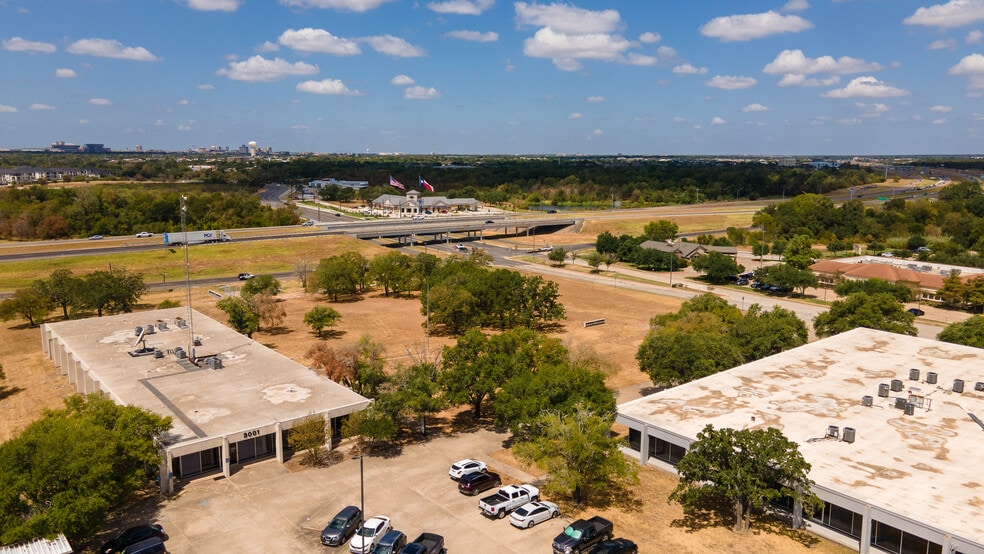 3005 S Earl Rudder Fwy, College Station, TX à vendre - Photo de l’immeuble – Image 1 sur 11
