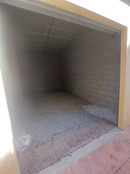 Local commercial dans El Ejido, Almería à louer - Photo de l’immeuble – Image 3 sur 5