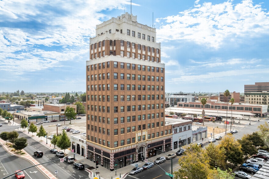 246 N Sutter St, Stockton, CA à vendre - Photo principale – Image 1 sur 29