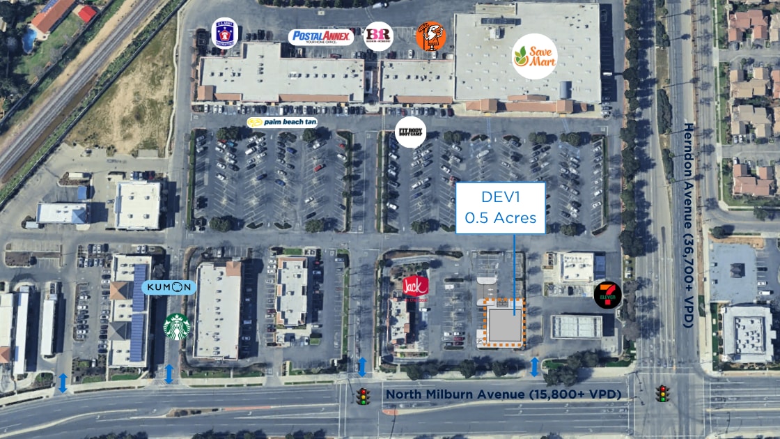 6701-6797 N Milburn Ave, Fresno, CA à louer Aérien– Image 1 sur 1