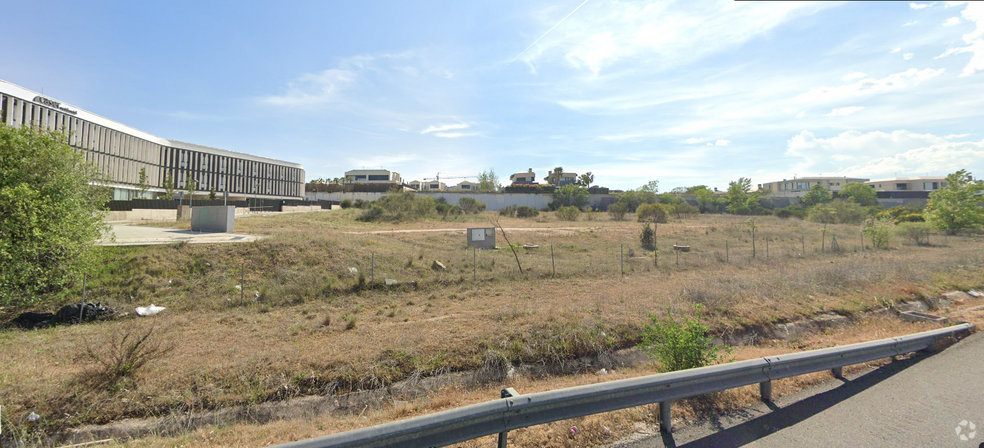 Calle el Barbero de Sevilla, 11, Majadahonda, Madrid à vendre - Photo de l’immeuble – Image 2 sur 3