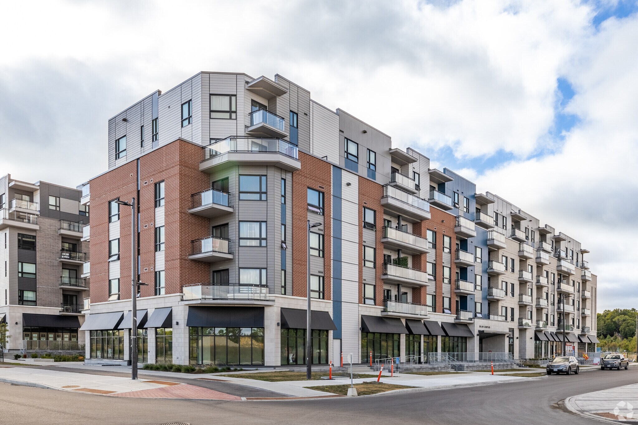 393 Codd's Rd, Ottawa, ON à louer Photo principale– Image 1 sur 15