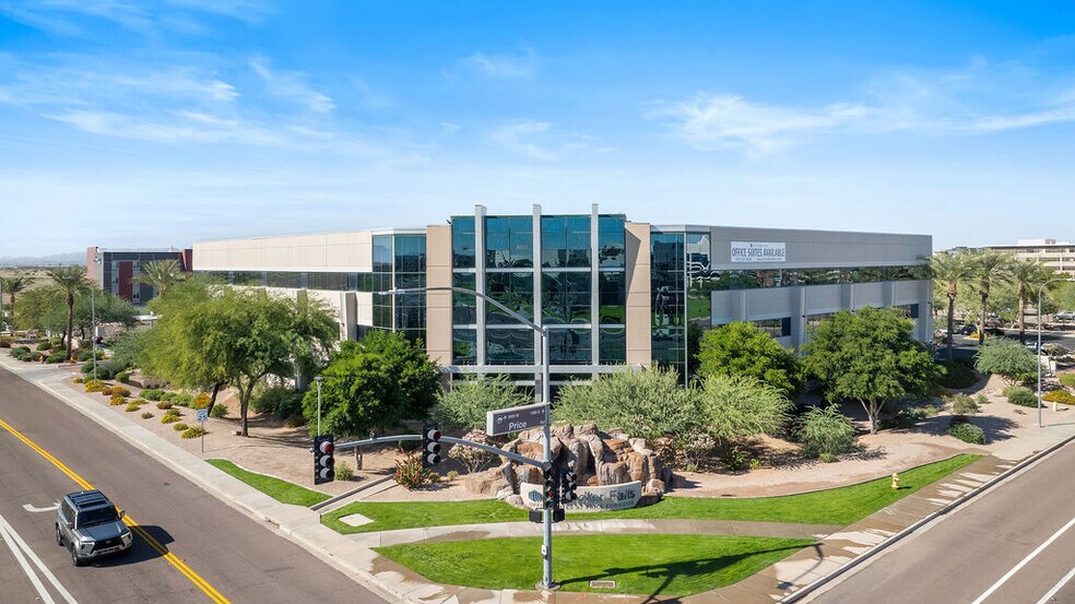 1490 S Price Rd, Chandler, AZ à louer - Photo de l’immeuble – Image 3 sur 15