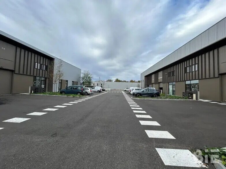 6 Rue Suzanne Bernard, Mérignac à louer - Photo de l’immeuble – Image 2 sur 11