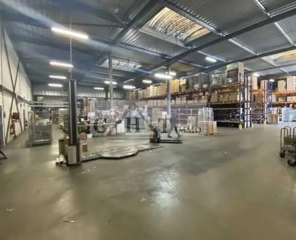 Industriel/Logistique dans Noisy-le-Sec à vendre - Photo de l’immeuble – Image 1 sur 4