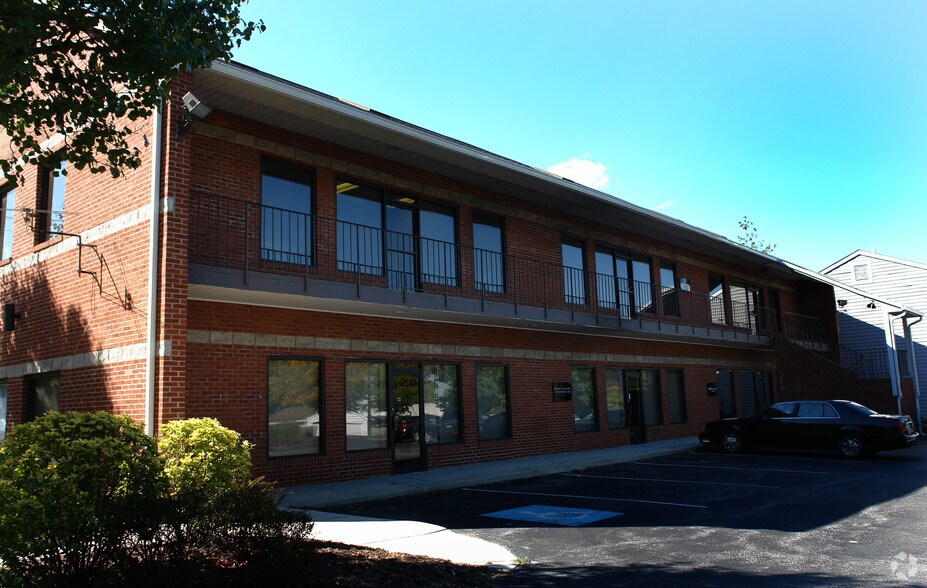 7425 Baltimore Annapolis Blvd, Glen Burnie, MD à louer - Photo de l’immeuble – Image 2 sur 2