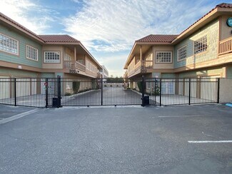Plus de détails pour 300 N Tustin Ave, Santa Ana, CA - Bureau à louer
