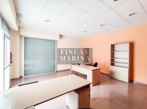 Local commercial dans Gavà, Barcelona à louer Plan d’étage– Image 2 sur 6