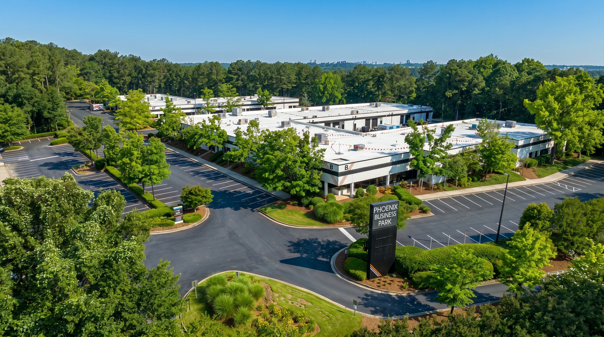 2700 Northeast Expy, Atlanta, GA à louer Photo de l’immeuble– Image 1 sur 7