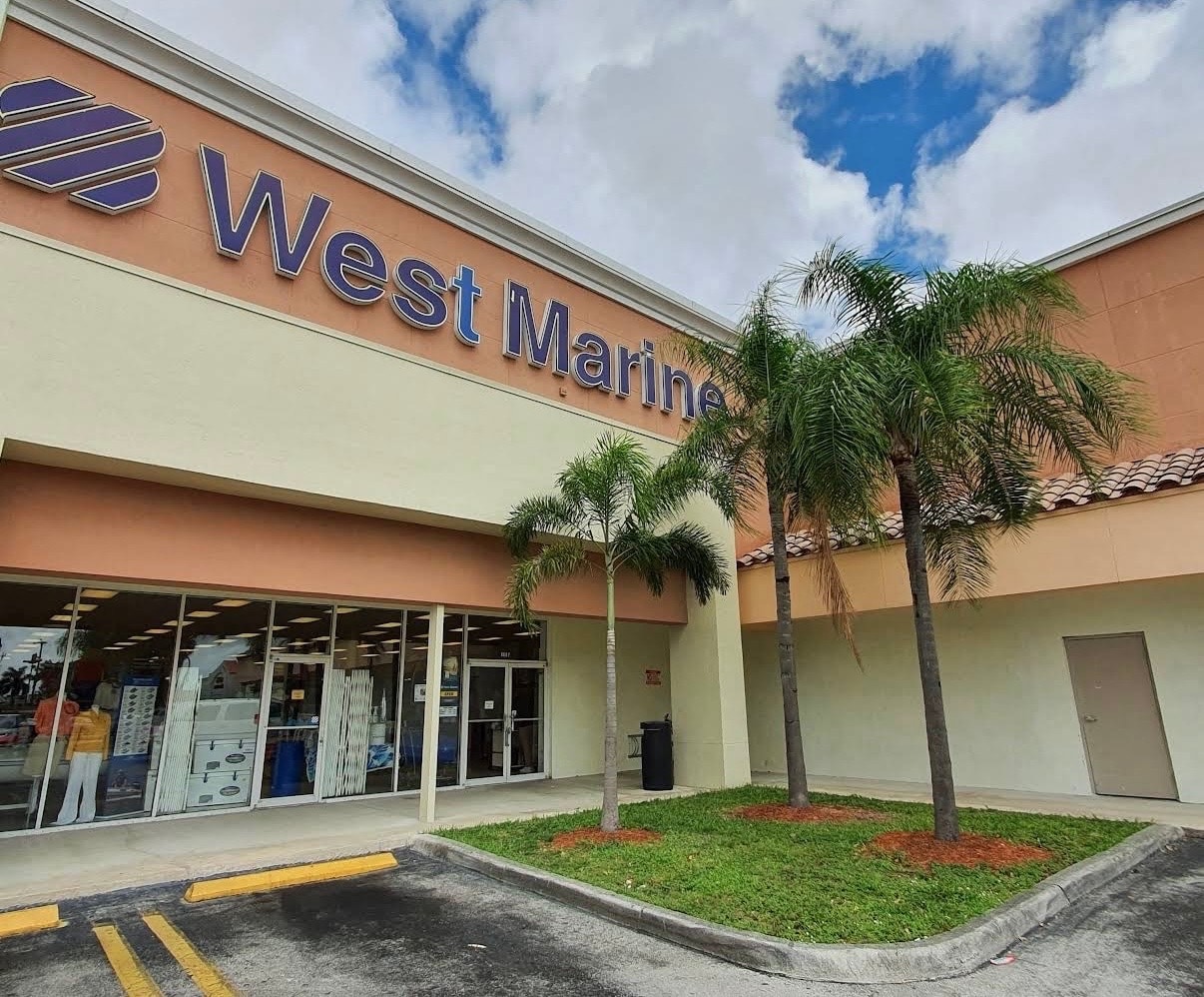 8479-8621 Coral Way, Miami, FL à louer Photo intérieure– Image 1 sur 5