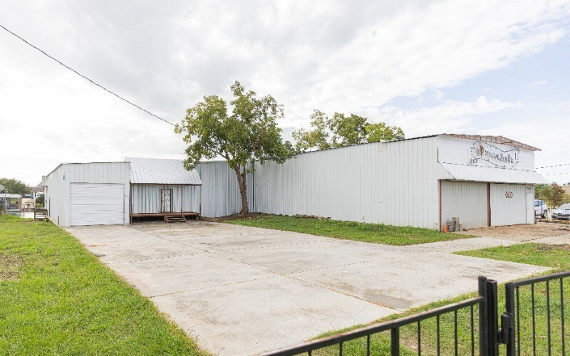 4824 Pontchartrain Dr, Slidell, LA à louer - Photo de l’immeuble – Image 3 sur 36