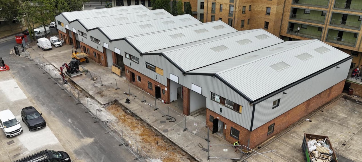 Langhedge Ln, Londres à louer Photo de l’immeuble– Image 1 sur 1