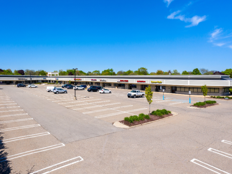 37104-37152 Six Mile Rd, Livonia, MI à louer - Photo de l’immeuble – Image 2 sur 5