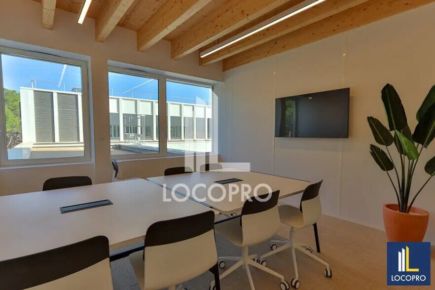 Bureau dans Aix-en-Provence à louer - Photo de l’immeuble – Image 3 sur 22