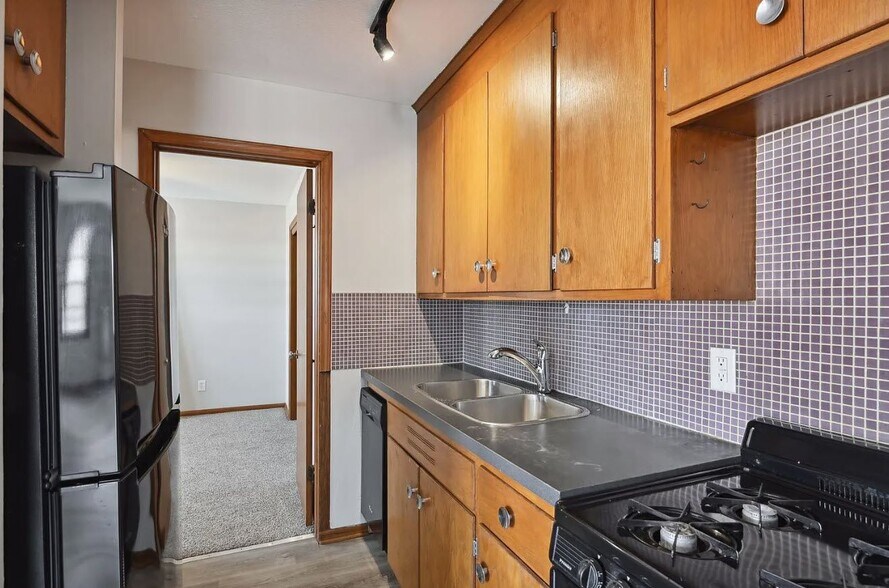 3146 Minnehaha Ave, Minneapolis, MN à vendre - Photo de l’immeuble – Image 2 sur 35