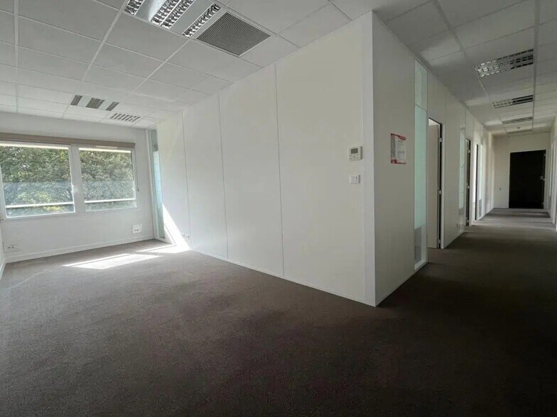 32 Rue De Coulongé, Nantes à louer - Photo de l’immeuble – Image 3 sur 10