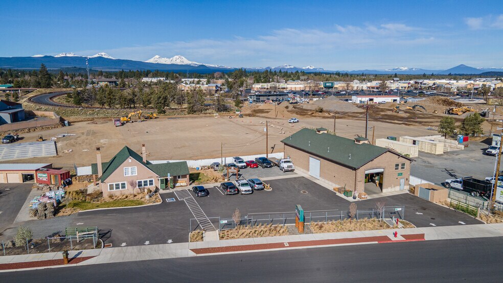 63257-63327 Nels Anderson Rd, Bend, OR à vendre - Photo de l’immeuble – Image 2 sur 28
