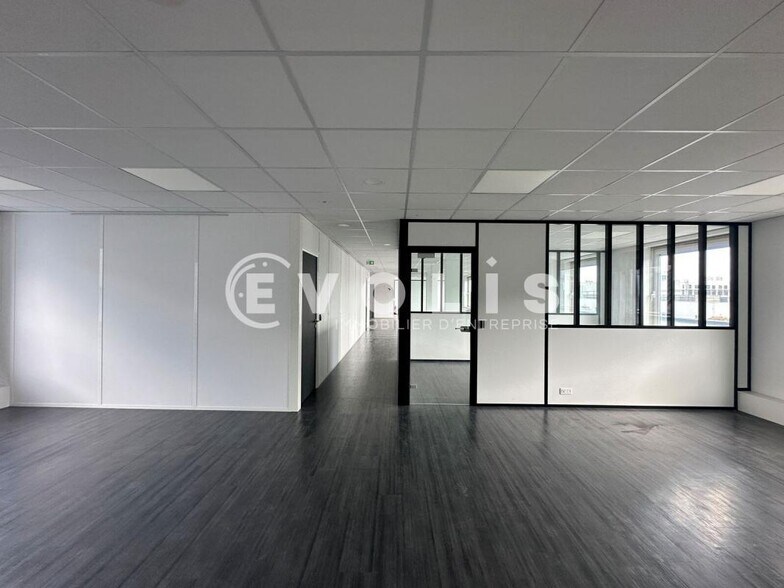 6-10 Rue Chevreul, Suresnes à vendre - Photo de l’immeuble – Image 2 sur 44