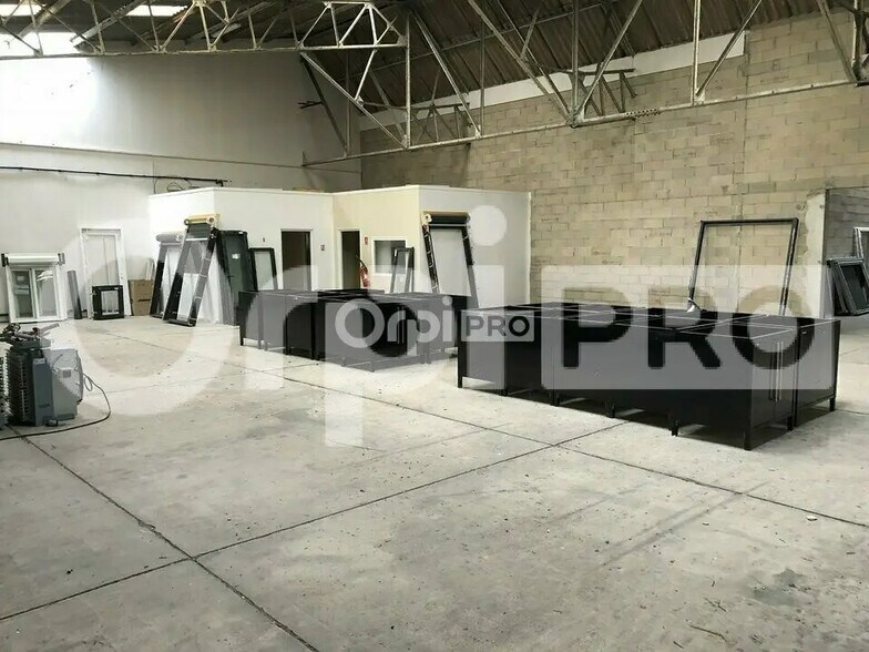 Local commercial dans Reims à louer - Photo intérieure – Image 2 sur 2