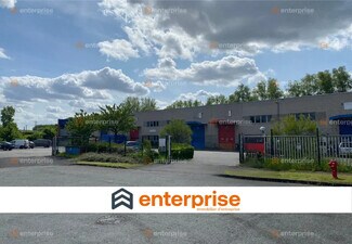 Plus de détails pour Local d'activités à louer