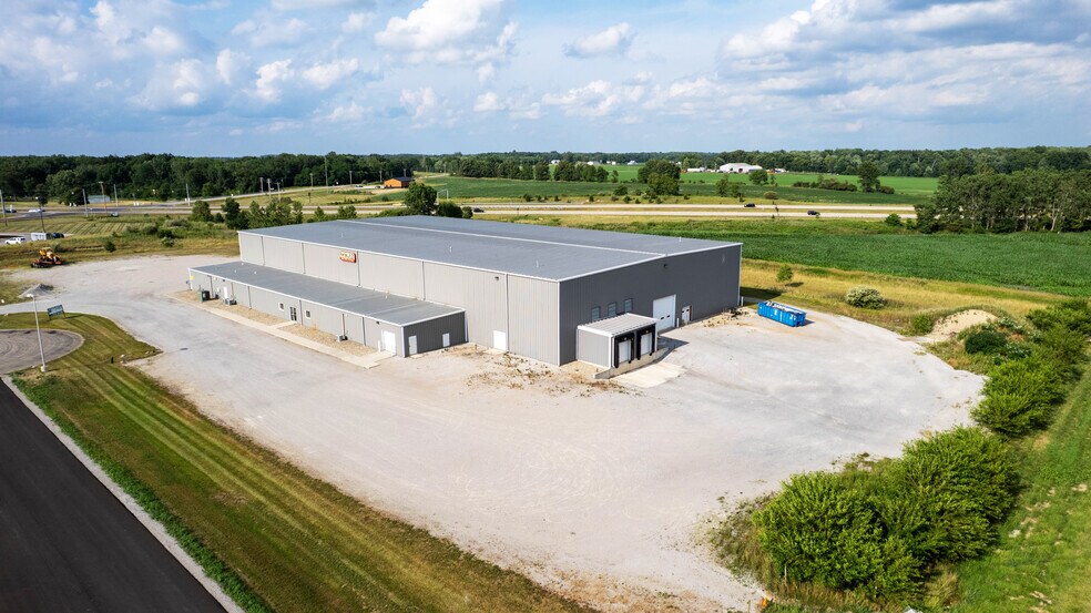 6485 Merchants Dr, Laotto, IN à vendre - Photo de l’immeuble – Image 1 sur 1