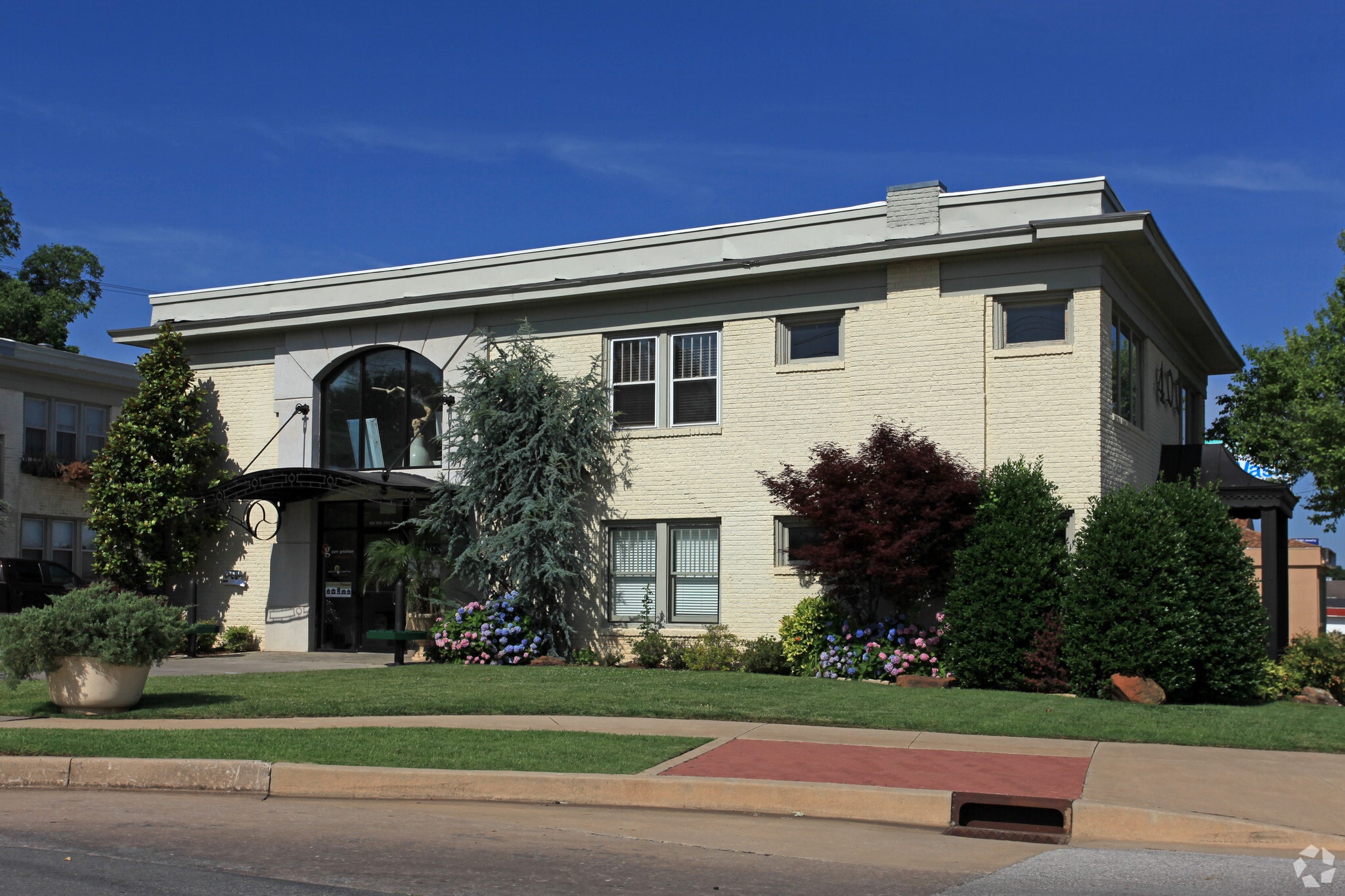 400 NW 23rd St, Oklahoma City, OK à louer Photo principale– Image 1 sur 3